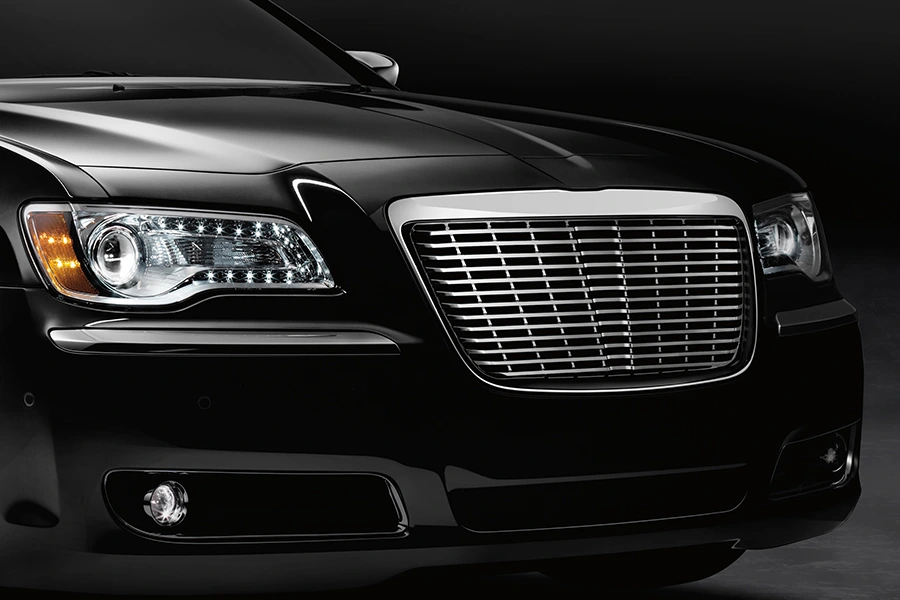 Automobilová mřížka: Kde se identita designu setkává s technickou přesností